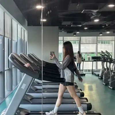 梁语
